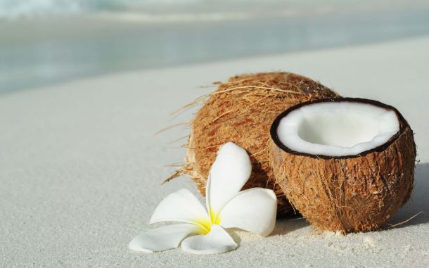 The Beauty Benefits of Coconuts